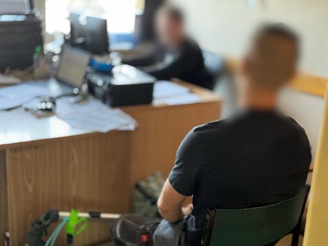 Ukradł hulajnogę pozostawioną przy dworcu. Kryminalni ustalili sprawcę Ukradł hulajnogę pozostawioną przy dworcu. Kryminalni ustalili sprawcę