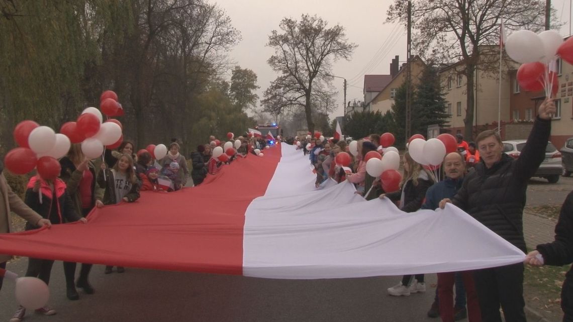 Wesołe wspólnotowe świętowanie niepodległości w Morzeszczynie