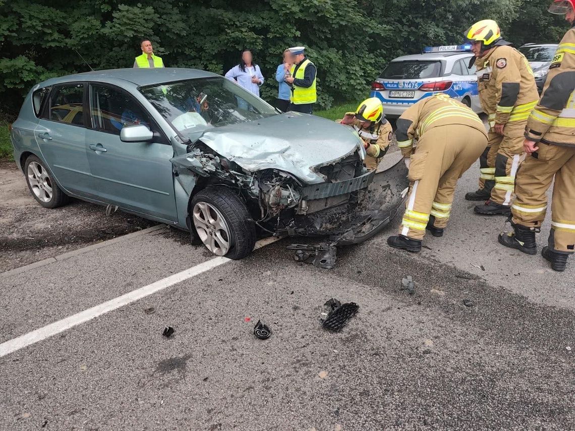 Wypadek w Czarlinie. Kłopoty przed rondem Wypadek w Czarlinie. Kłopoty przed rondem