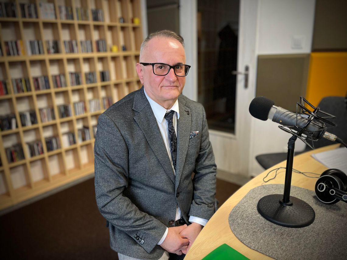 Ortografia na nowych zasadach. Profesor Zenon Lica tłumaczy najważniejsze zmiany [ROZMOWA]