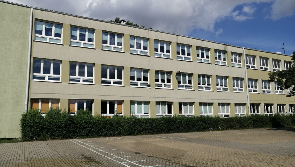 Zielone ściany w tczewskich szkołach. Dwie podstawówki zakwalifikowały się do projektu "Klimat w szkołach metropolii"  