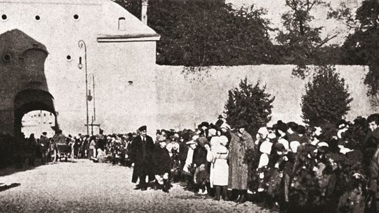 Fot. z albumu Polska w pierścieniu prób i ognia: rok 1918–1926, Warszawa 1933