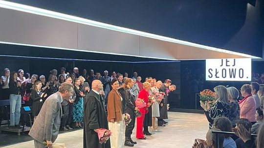 Galeria zdjęć z premiery spektaklu "Jej słowo. Jego słowo"