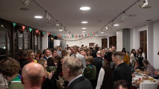 Cześć nieoficjalna.jpg