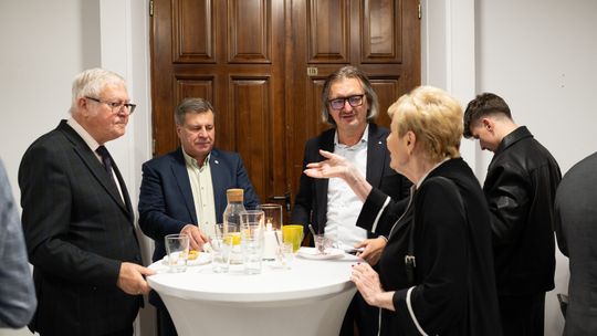 Wicestarosta Wiceprzewodniczący Rady Powiatu Burmistrz Pelplina Radna Powiatu Grażyna Antczak.jpg