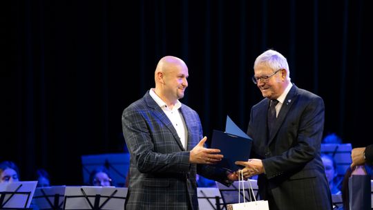 Wyróżenienie Wolontariusz roku Przemysław Klimek Powiatowa Gala Wolontariatu.jpg