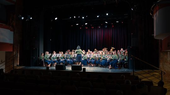 Zdjęcie wszystkich laureatów Tczewskiej i Powiatowej Gali Wolontariatu 2.jpg